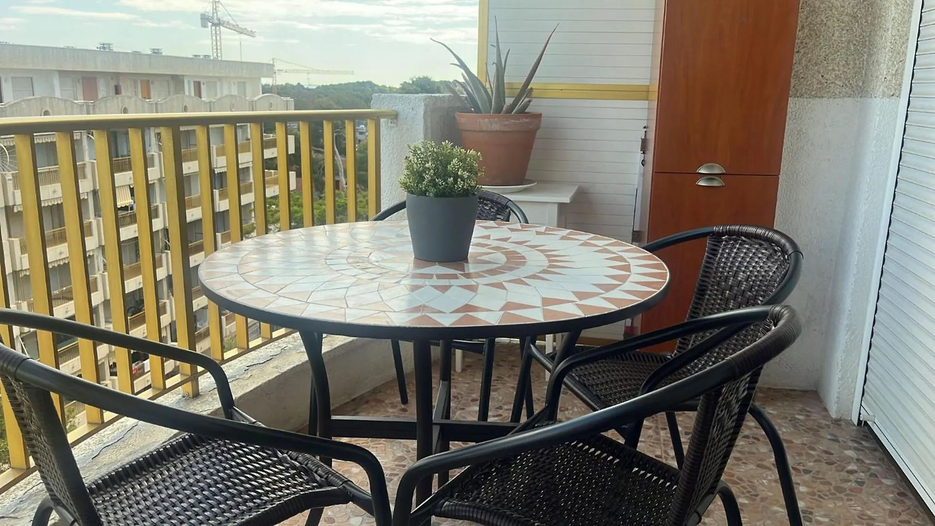 Internacional 2 Salou Apartment Spain
